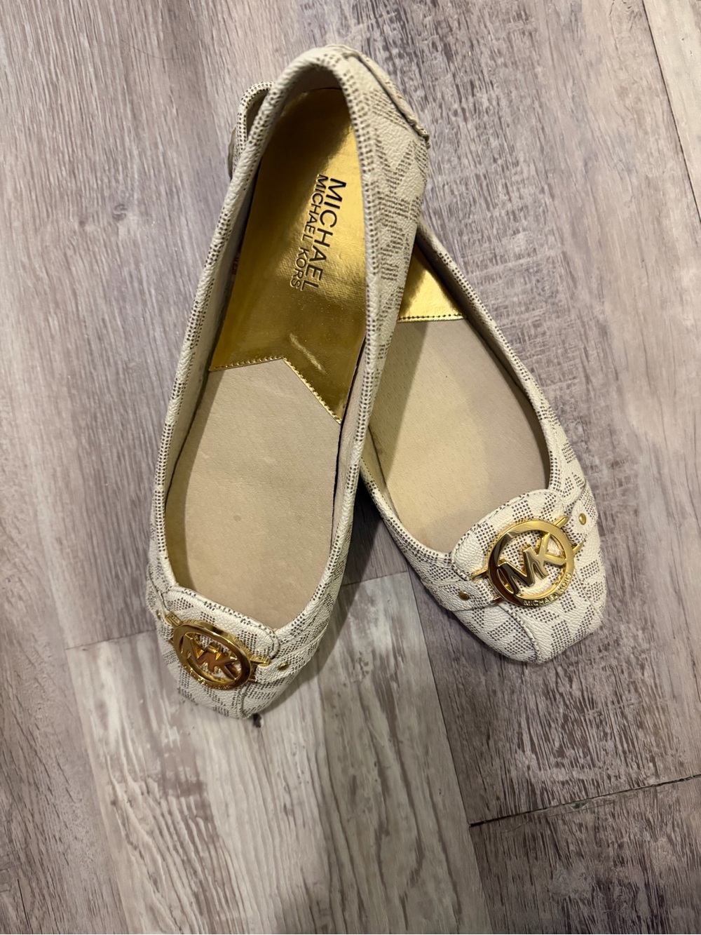 MICHAEL Michael Kors Cream Logo-Embellished Ballet Flats